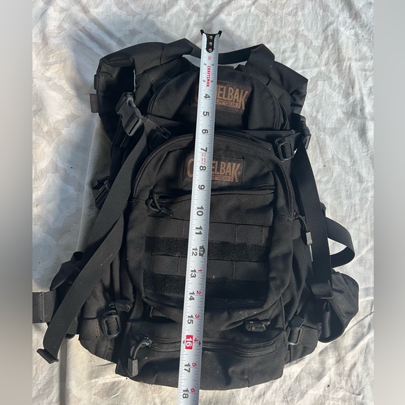 CamelBak Rugged Black Backpack - Picture 4 of 5